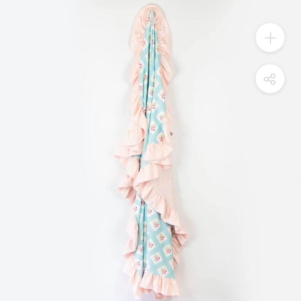 Girls SweetHoney Cookies Dreamer XL Blanket Pink Blue Floral Ruffle Edge Lounge - Picture 3 of 4